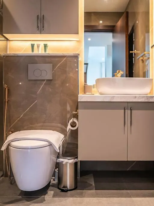 Modern Downtown Escape 1Bedroom With Upscale Comfort Dubai