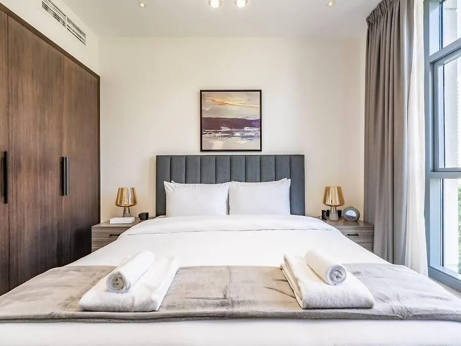 Modern Downtown Escape 1Bedroom With Upscale Comfort Dubai 0*,  United Arab Emirates