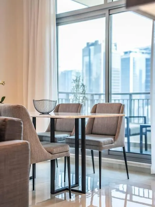 Modern Downtown Escape 1Bedroom With Upscale Comfort Dubai United Arab Emirates